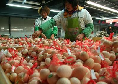 全國雞蛋價格呈現明顯回落態勢，農副產品市場波動分析